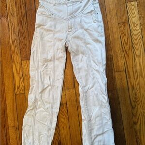 BDG white High-Waisted Jeans